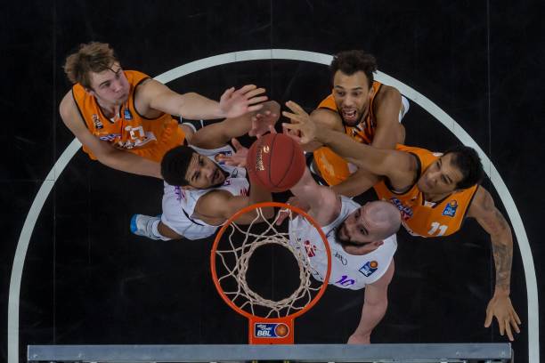 次发起强势 次发起强势