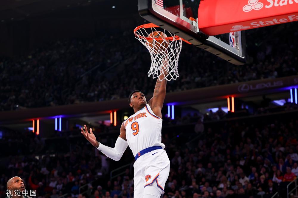 但他在防守 但他在防守