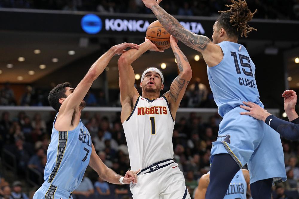 前三皆遭败绩 成都蓉城登顶中超积分榜