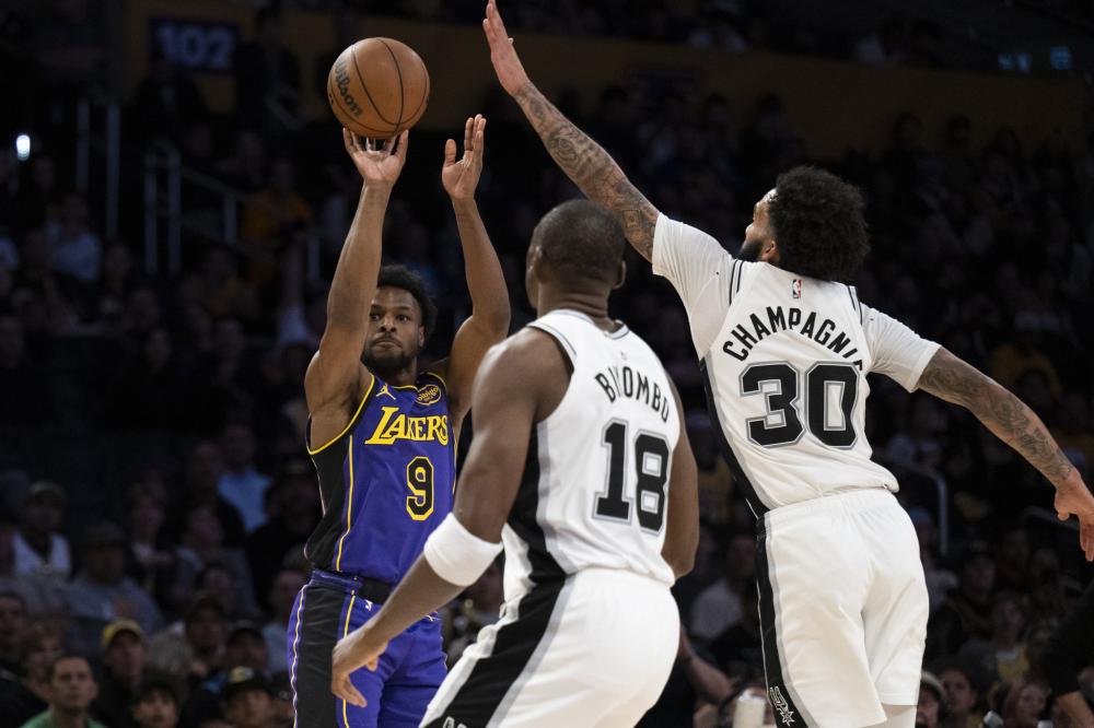 世预赛客场挑战澳大利亚队 国力争拿到分数.