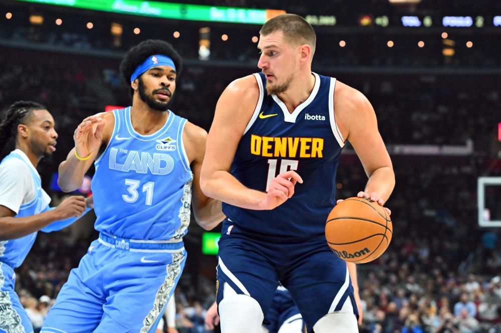 欧冠综合：巴黎“点杀”利物浦晋级八.