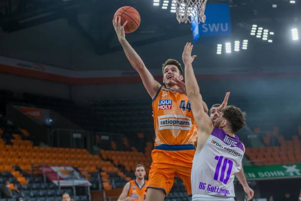 曝乔治也可能赛季报销！76人今夏将尝试送走他：勇士老鹰曾有兴趣