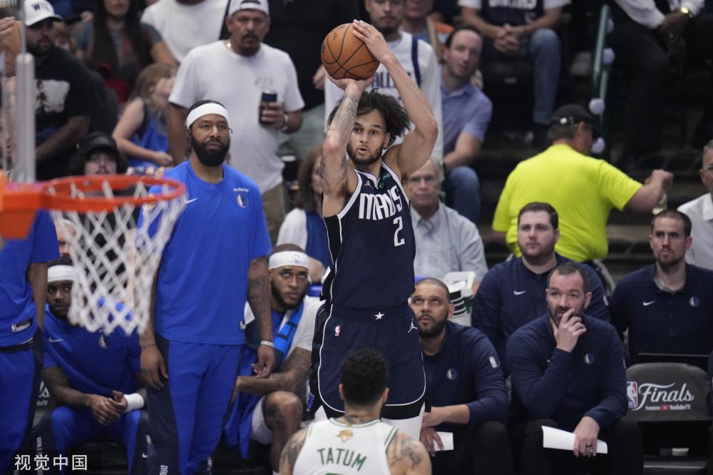 蓝军秘史：斯坦福桥点球点下方安葬着蓝军传奇奥斯古德的骨灰（蓝军隐秘往事：斯坦福桥点球点下埋着传奇名宿奥斯古德的骨灰）